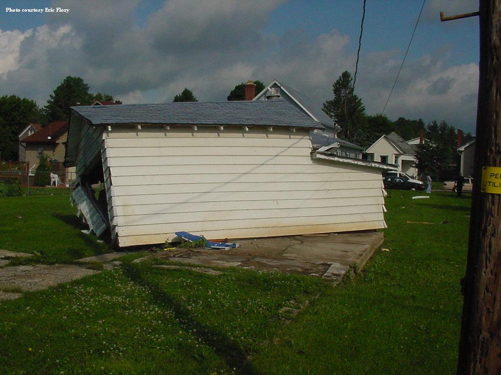 Peru tornado damage May 30, 2004