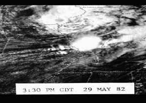Visible satellite imagery from 3:30 p.m. CDT on 05/29/1982